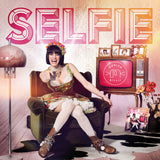 SELFIE (Album) + Autogrammkarte und persönlicher Widmung